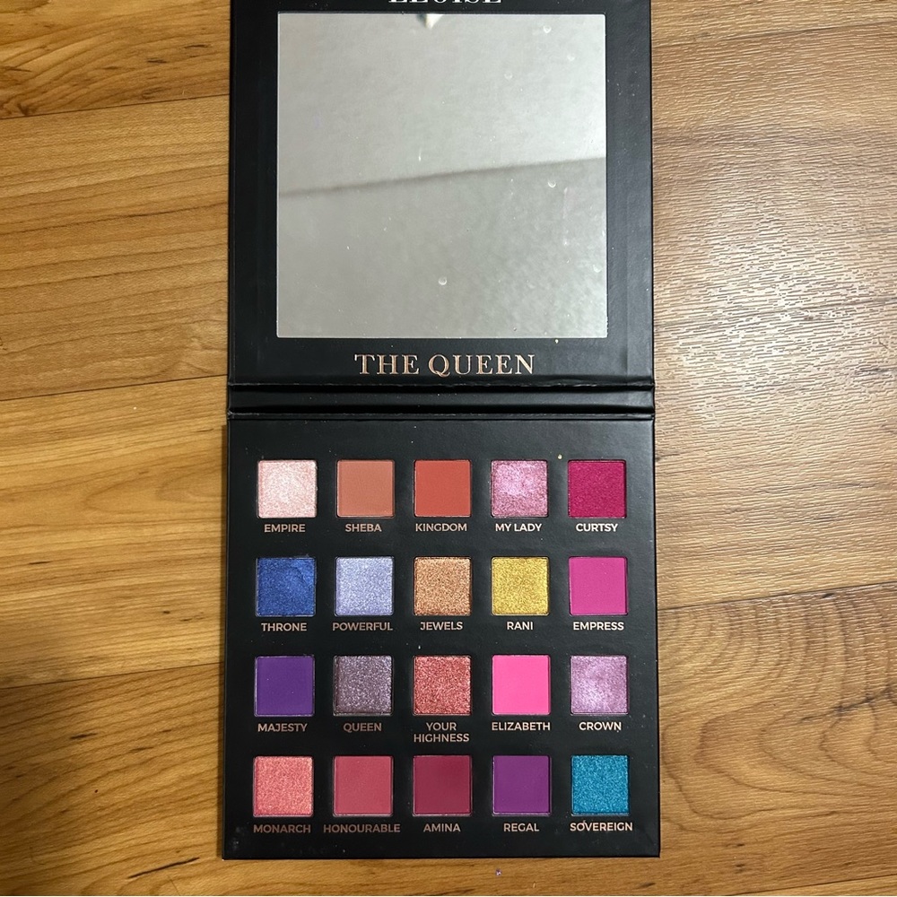 Eloise The Queen Eyeshadow Palette